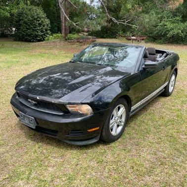 Black 2012 Ford Mustang