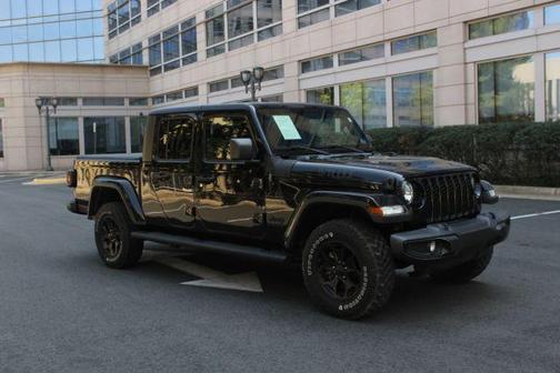 2022 Jeep Gladiator Sport