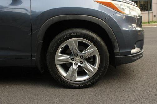 2014 Toyota Highlander Limited Platinum