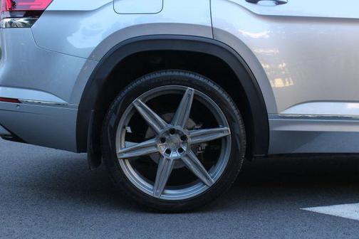 2023 Volkswagen Atlas 3.6L SEL Premium R-Line