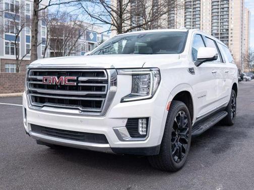 2022 GMC Yukon XL SLT