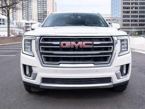 2022 GMC Yukon XL SLT