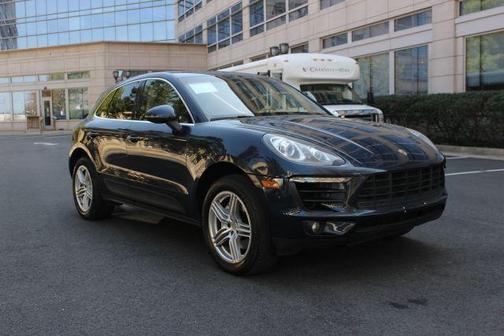 Blue 2016 Porsche Macan S