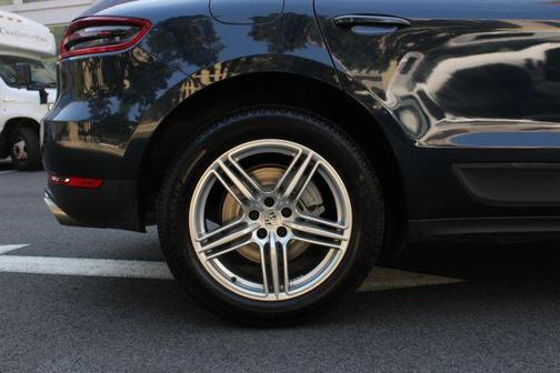 Blue 2016 Porsche Macan S