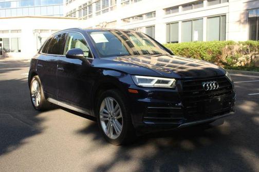 Navarra Blue Metallic 2019 Audi Q5 2.0T Premium Plus