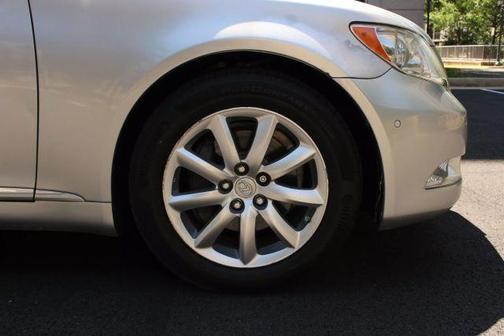 2007 Lexus LS 460 Base