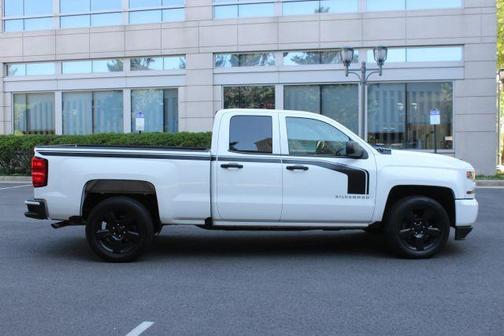 White 2018 Chevrolet Silverado 1500 Custom