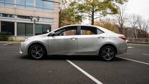 2016 Toyota Corolla LE Plus