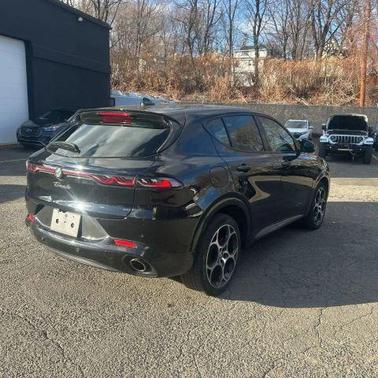 Black 2024 Alfa Romeo Tonale Veloce