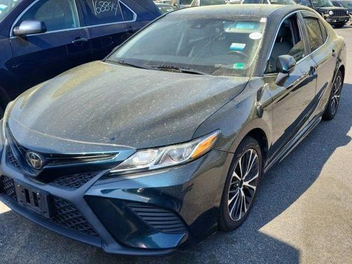 Blue 2019 Toyota Camry SE
