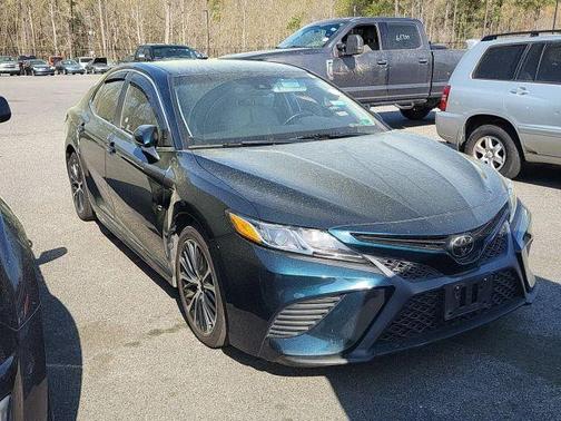 Blue 2019 Toyota Camry SE