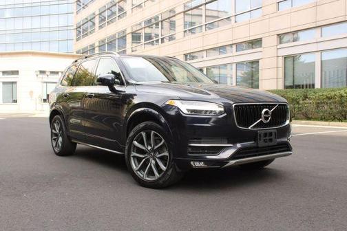 2019 Volvo XC90 T6 Momentum