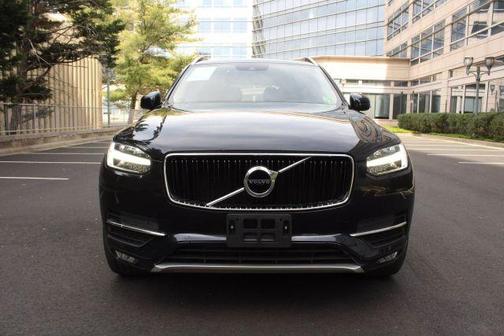 2019 Volvo XC90 T6 Momentum