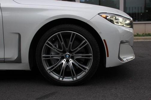 2020 BMW 750 i xDrive