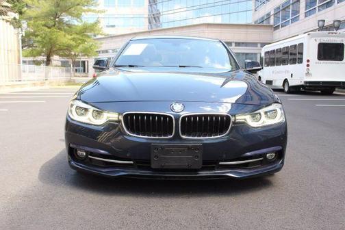 2017 BMW 330 i xDrive