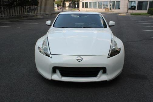 Pearl White 2011 Nissan 370Z Base
