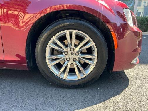 2016 Chrysler 300 Limited