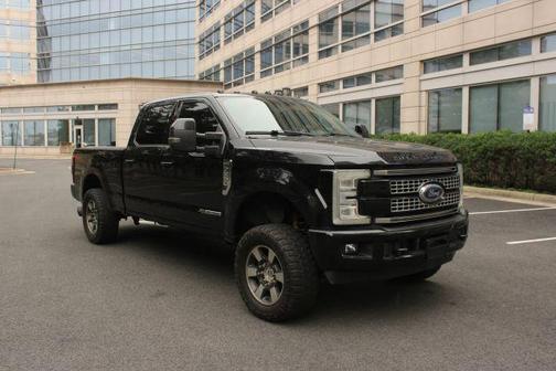 Black 2017 Ford F-250 Lariat