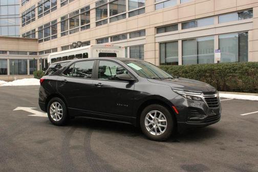 2022 Chevrolet Equinox LS