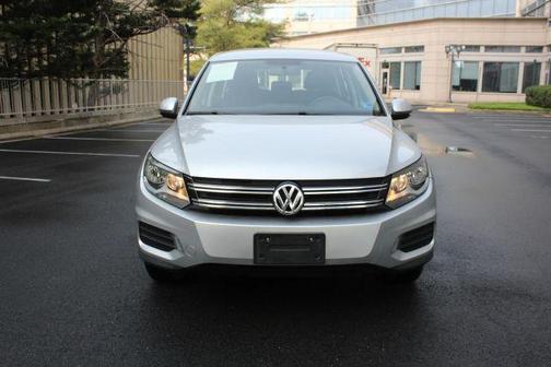 Reflex Silver Metallic 2017 Volkswagen Tiguan Limited 2.0T S