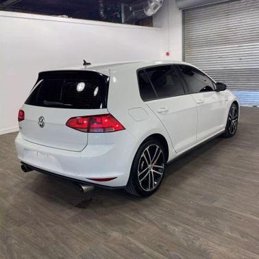 2017 Volkswagen Golf GTI Sport 4-Door