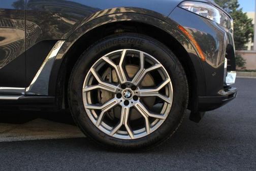 Gray 2019 BMW X7 xDrive50i