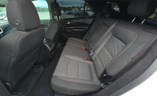 White 2019 Chevrolet Equinox 2LT