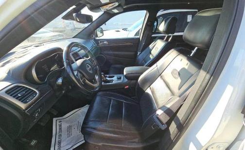 White 2017 Jeep Grand Cherokee Overland
