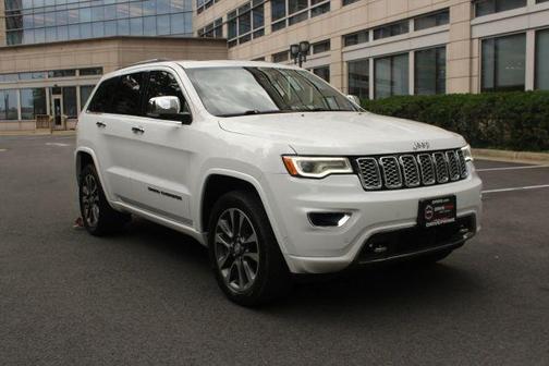 White 2017 Jeep Grand Cherokee Overland