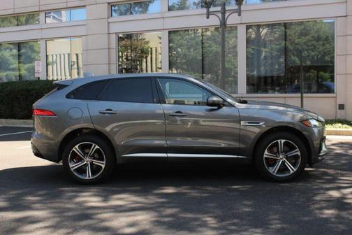 2017 Jaguar F-PACE S