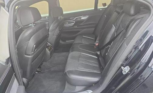 2019 BMW 750 i xDrive
