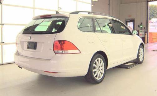 2009 Volkswagen Jetta 2.0 TDI SportWagen