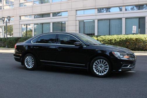 2016 Volkswagen Passat 1.8T SE