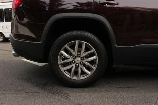 2017 GMC Acadia SLE-2