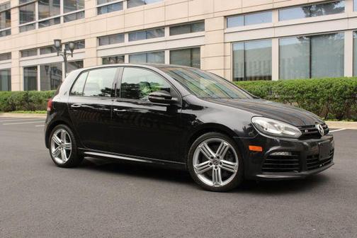 2013 Volkswagen Golf R 4-Door