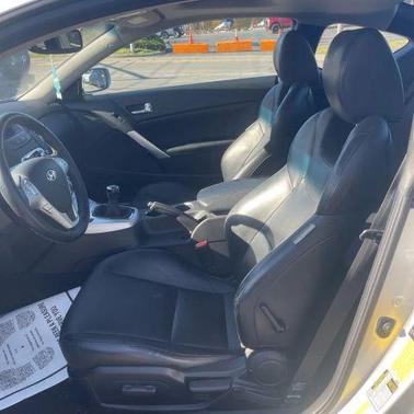 2010 Hyundai Genesis Coupe 3.8 Track