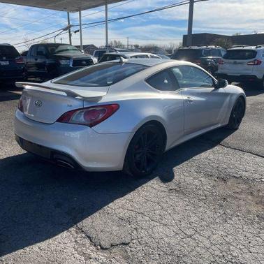 2010 Hyundai Genesis Coupe 3.8 Track