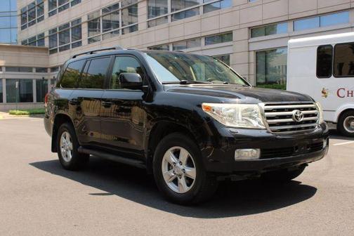 2011 Toyota Land Cruiser V8