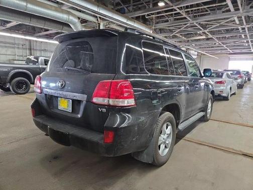 2011 Toyota Land Cruiser V8