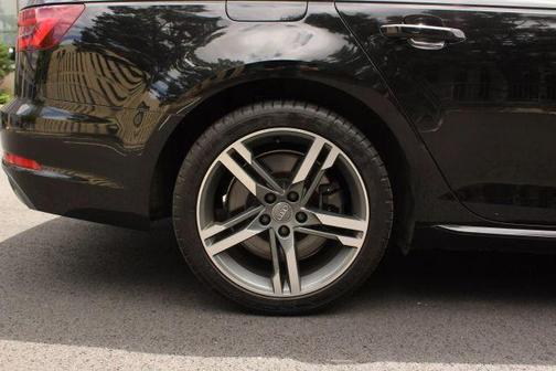 2018 Audi A4 2.0T Premium Plus