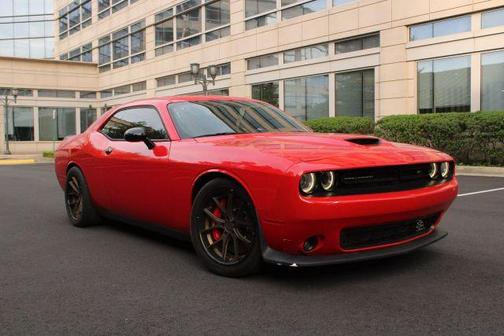 2016 Dodge Challenger SRT 392