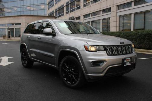 2017 Jeep Grand Cherokee Altitude