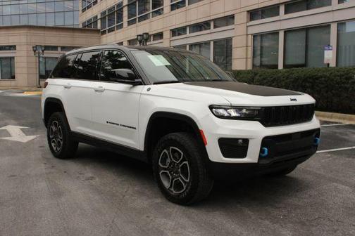2022 Jeep Grand Cherokee 4xe Trailhawk