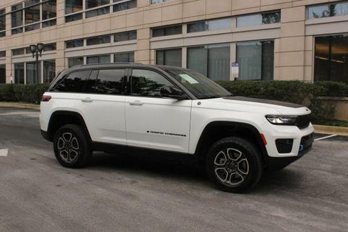 2022 Jeep Grand Cherokee 4xe Trailhawk