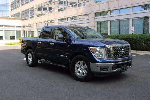 2018 Nissan Titan SV