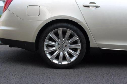 2011 Lincoln MKS Base