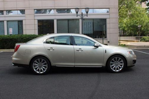 2011 Lincoln MKS Base