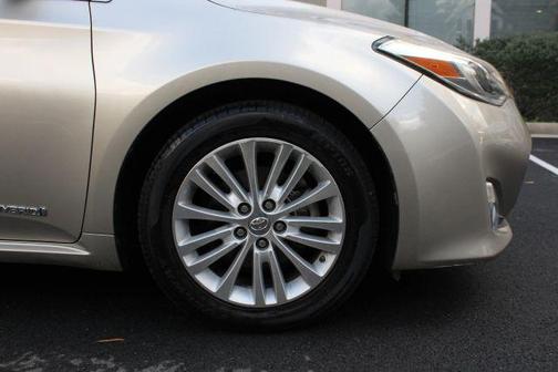 2013 Toyota Avalon Hybrid XLE Touring