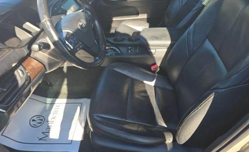 2013 Toyota Avalon Hybrid XLE Touring