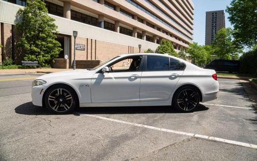 2011 BMW 550 i